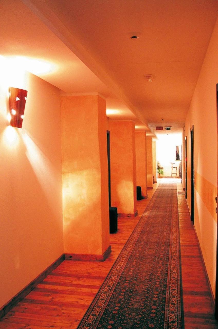 阿尔巴可酒店 圣托斯蒂诺立文 外观 照片